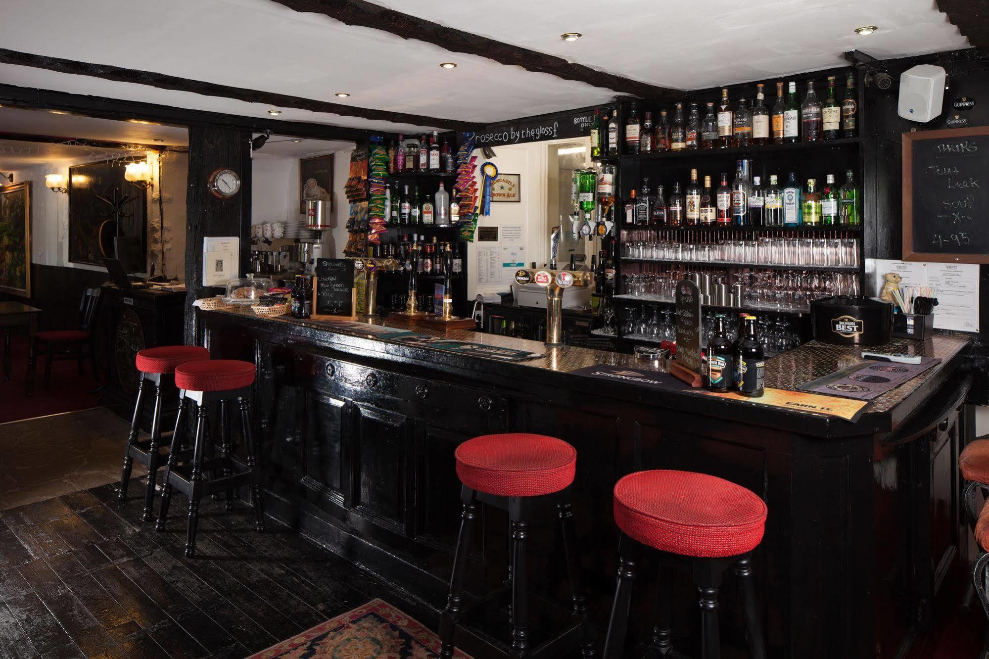 Carlops The Allan Ramsay Hotel מראה חיצוני תמונה